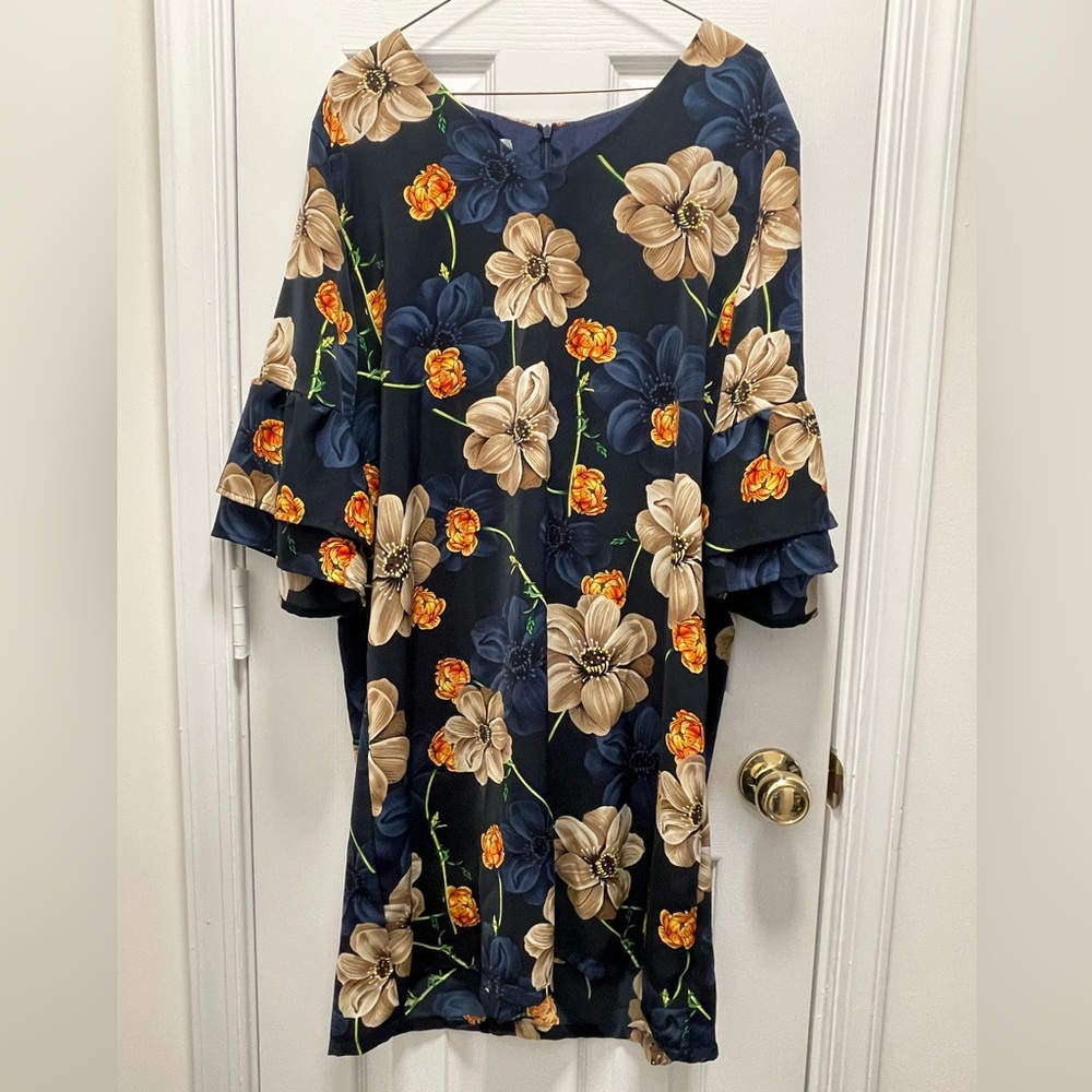 XL, Dark blue dress